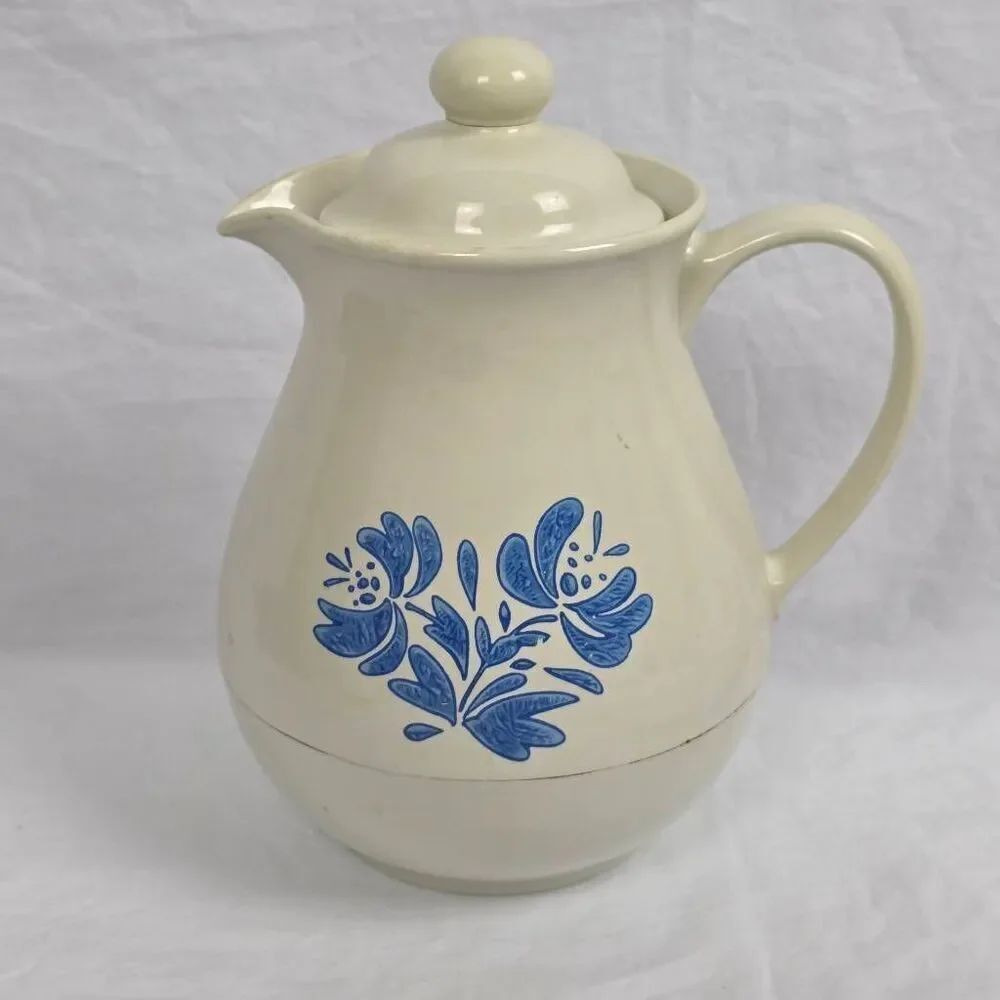 Pfaltzgraff Yorktowne Thermal Coffee Carafe Plastic